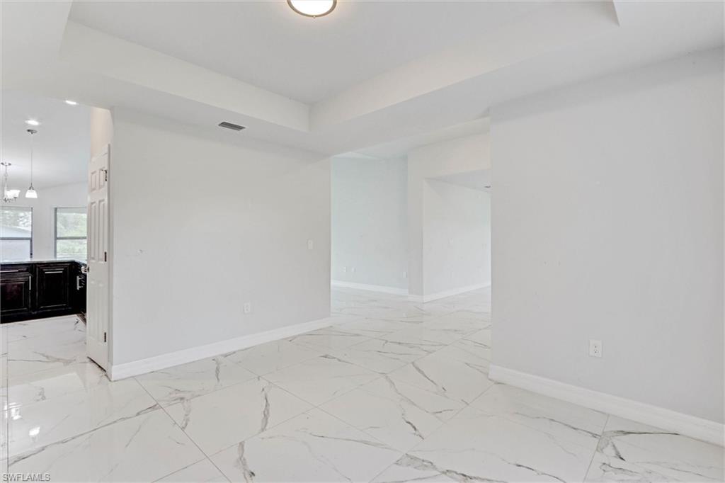 4015 6th St W Property Photo 12