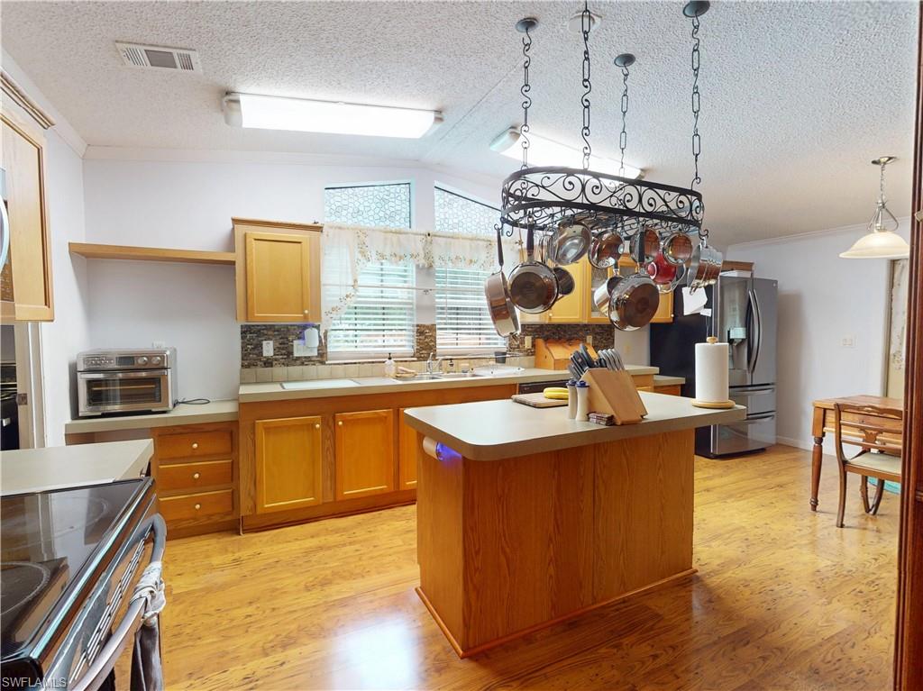 17021 Shelby Ln Property Photo 21
