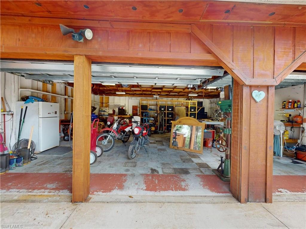 17021 Shelby Ln Property Photo 42