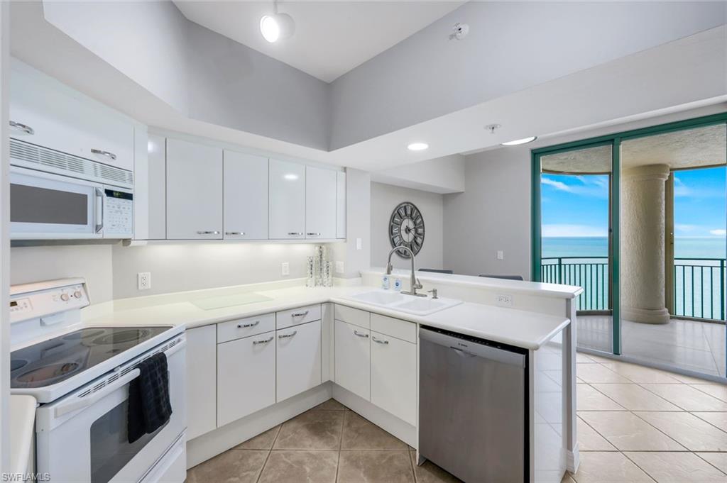 980 Cape Marco Dr 1602 Property Photo 8