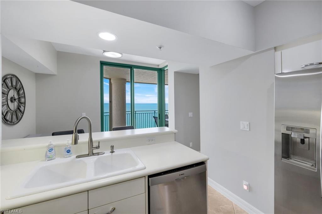 980 Cape Marco Dr 1602 Property Photo 9