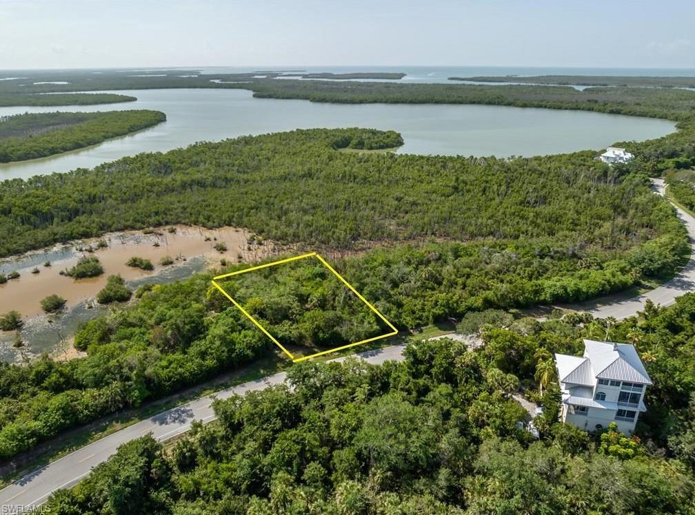 822 Whiskey Creek Dr Property Photo 9