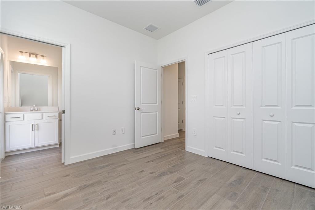 10849 Timber Creek Dr Property Photo 12