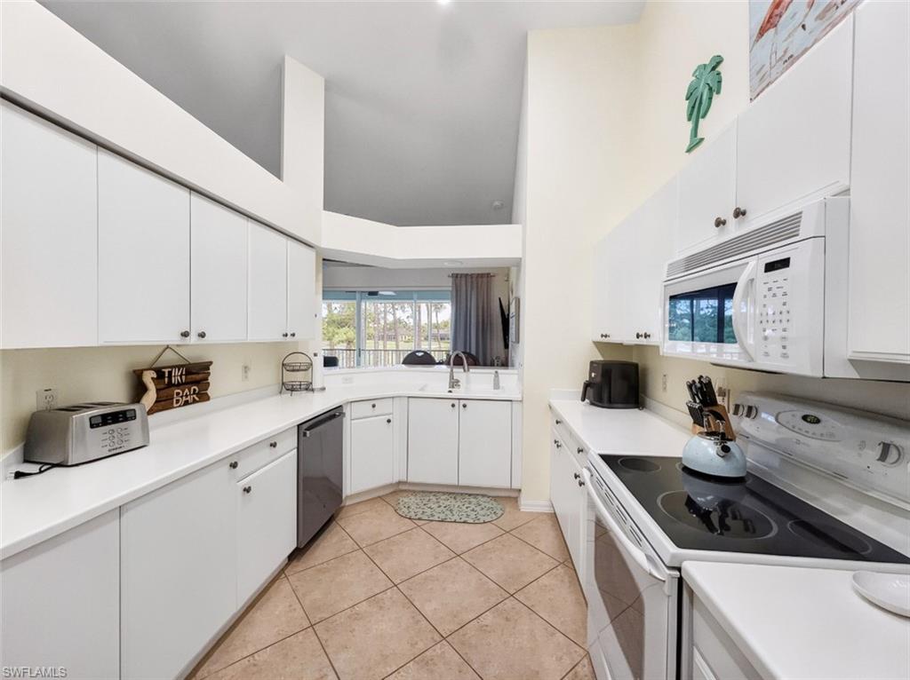 8175 Celeste Dr 1229 Property Photo 6