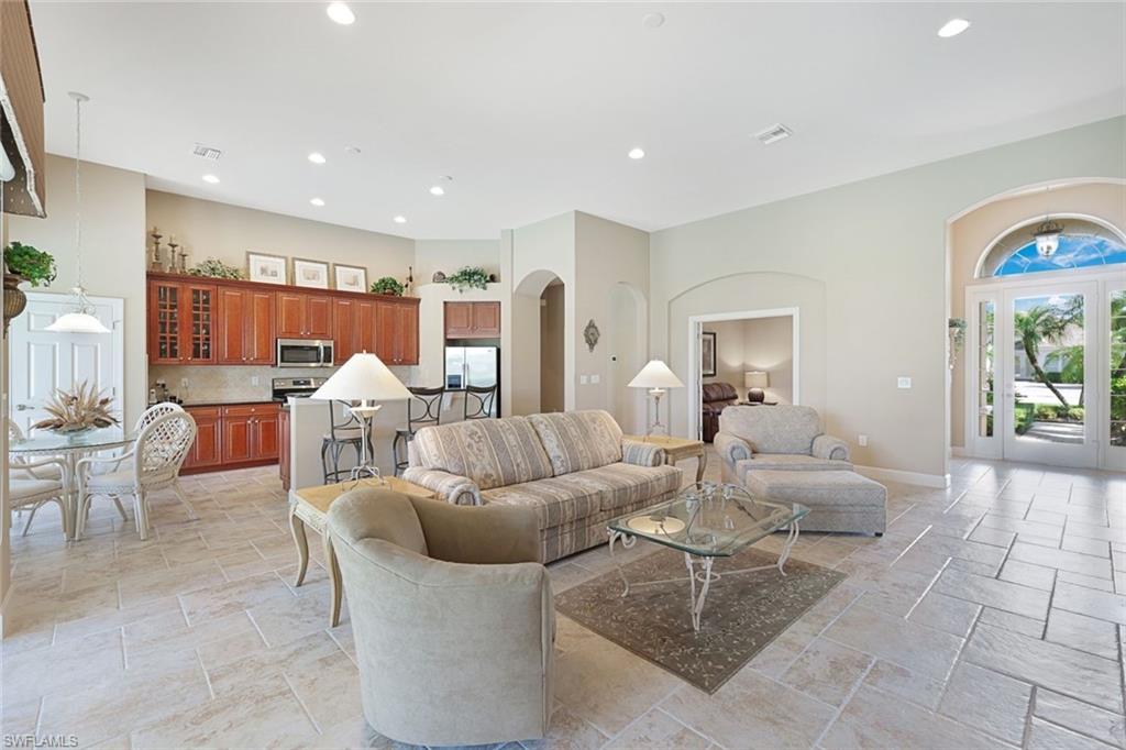 12118 Wicklow Ln Property Photo 10