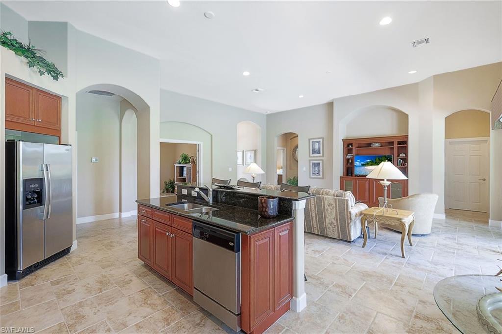 12118 Wicklow Ln Property Photo 12