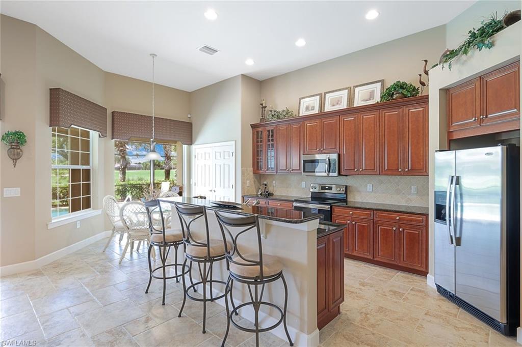 12118 Wicklow Ln Property Photo 14