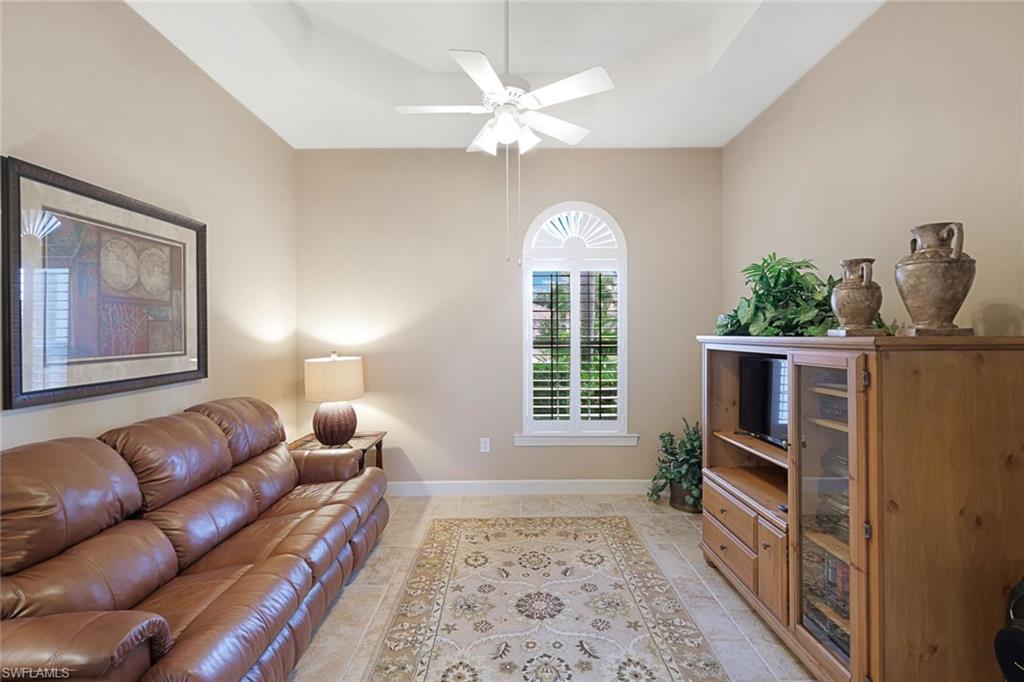 12118 Wicklow Ln Property Photo 27