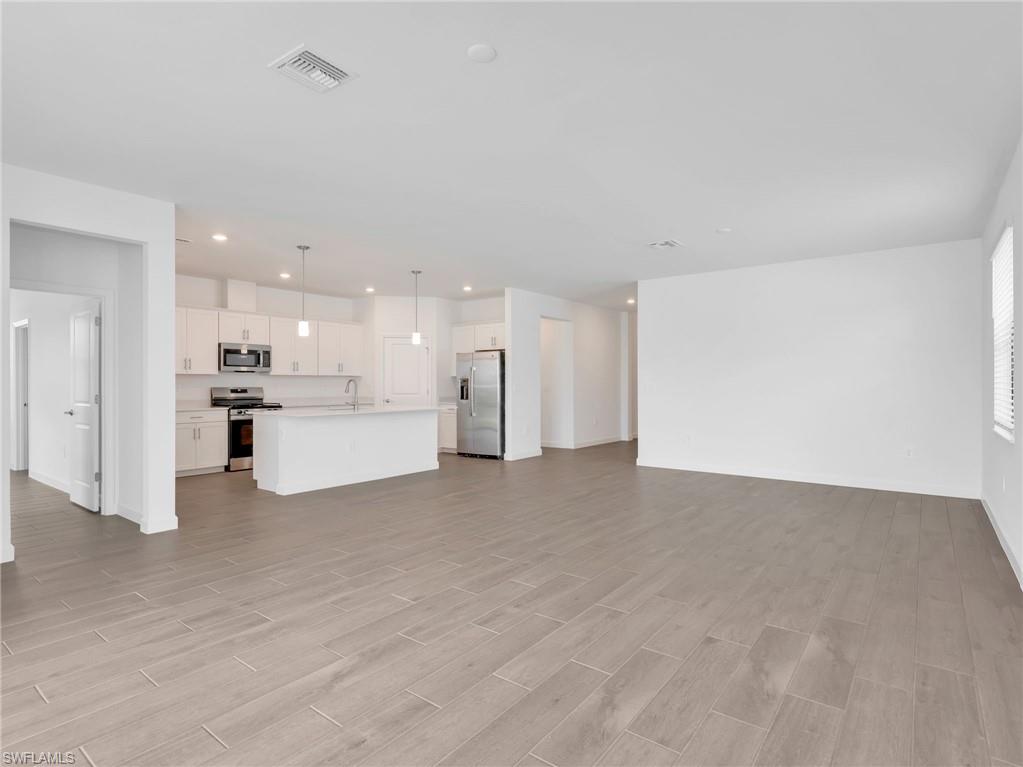 19228 Gentry Pl Property Photo 8