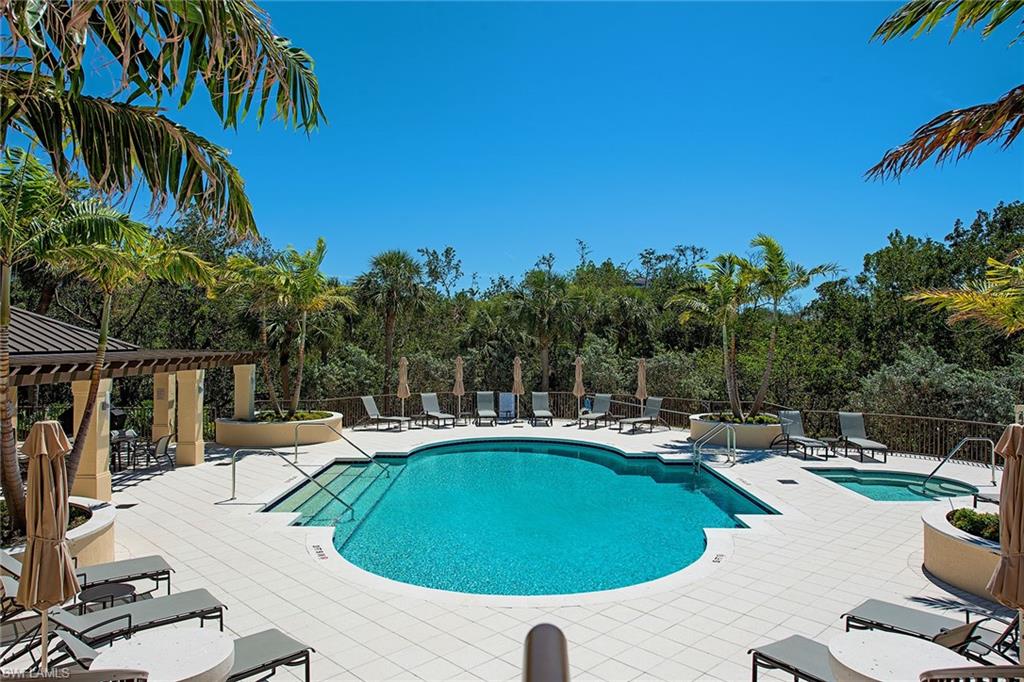 8990 Bay Colony Dr 403 Property Photo 13