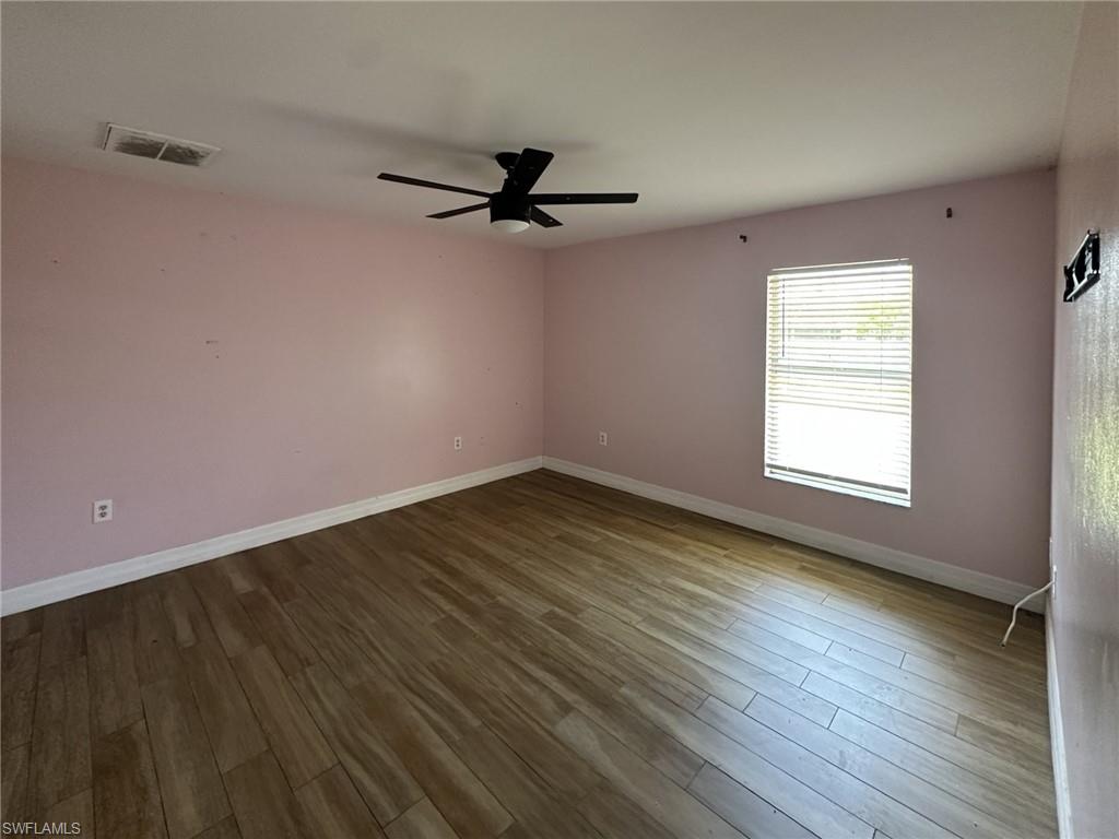 2123 16th Ter Property Photo 13