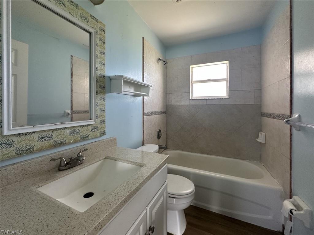2123 16th Ter Property Photo 24
