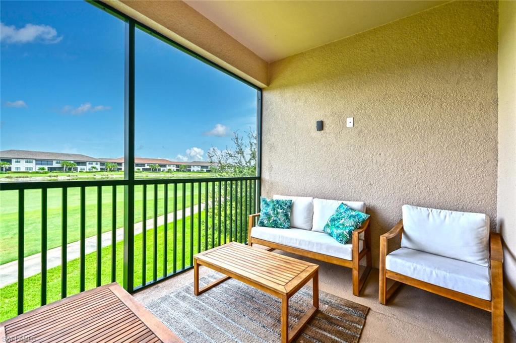 9386 Pocida Ct 204 Property Photo 3