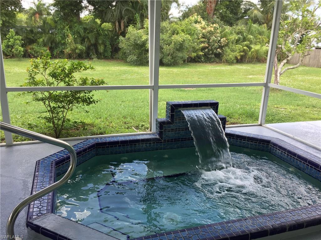 5232 Raintree Ln Property Photo 8