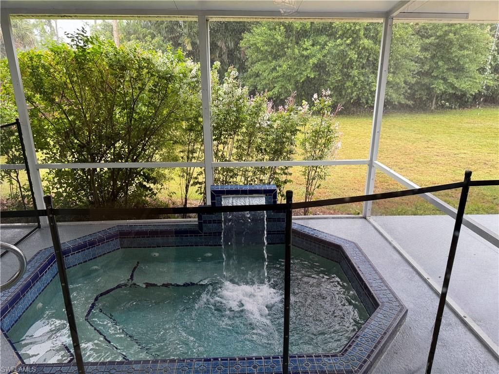 5232 Raintree Ln Property Photo 10