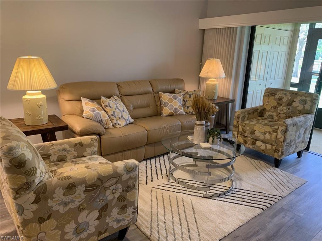8715 Charter Club Cir 4 Property Photo 8