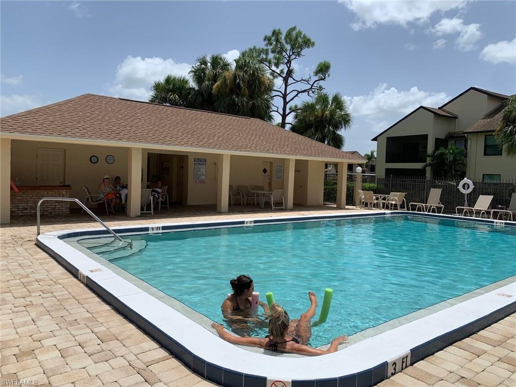 8715 Charter Club Cir 4 Property Photo 20