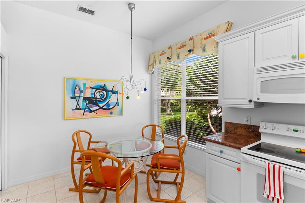 1843 Leamington Ln Property Photo 8