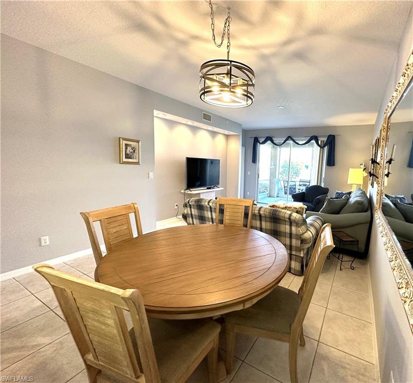 6670 Huntington Lakes Cir 103 Property Photo 8