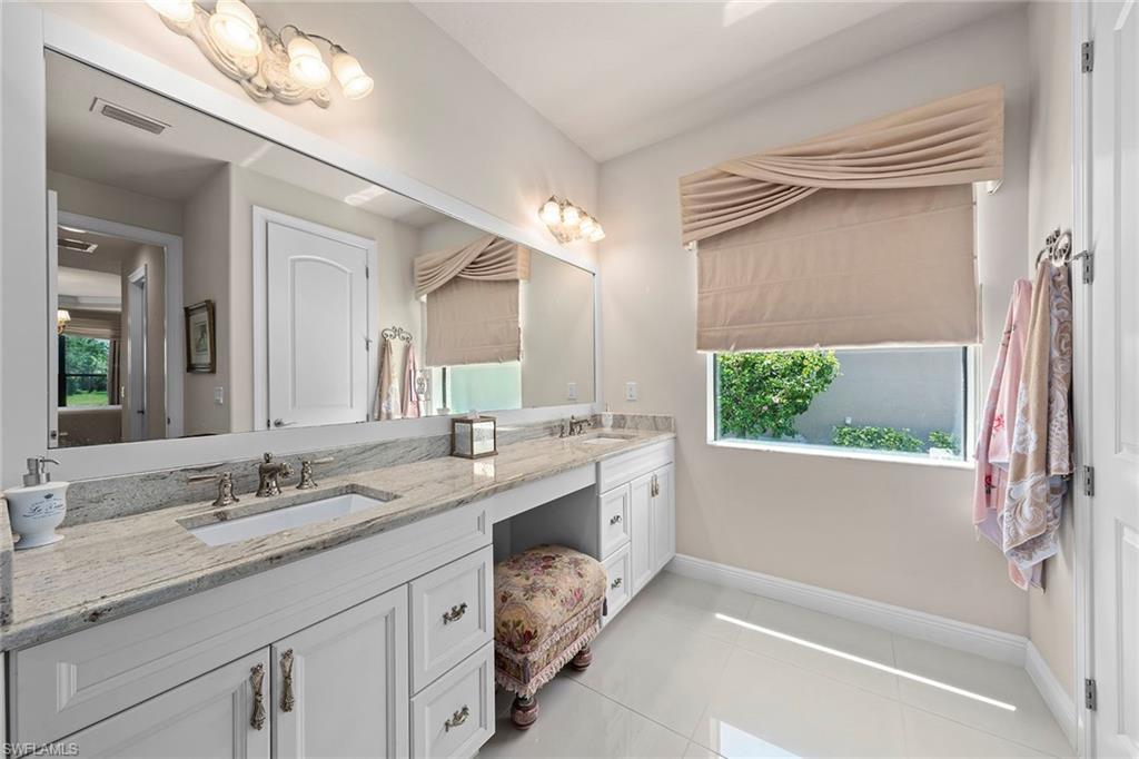 9917 Alhambra Ln Property Photo 24