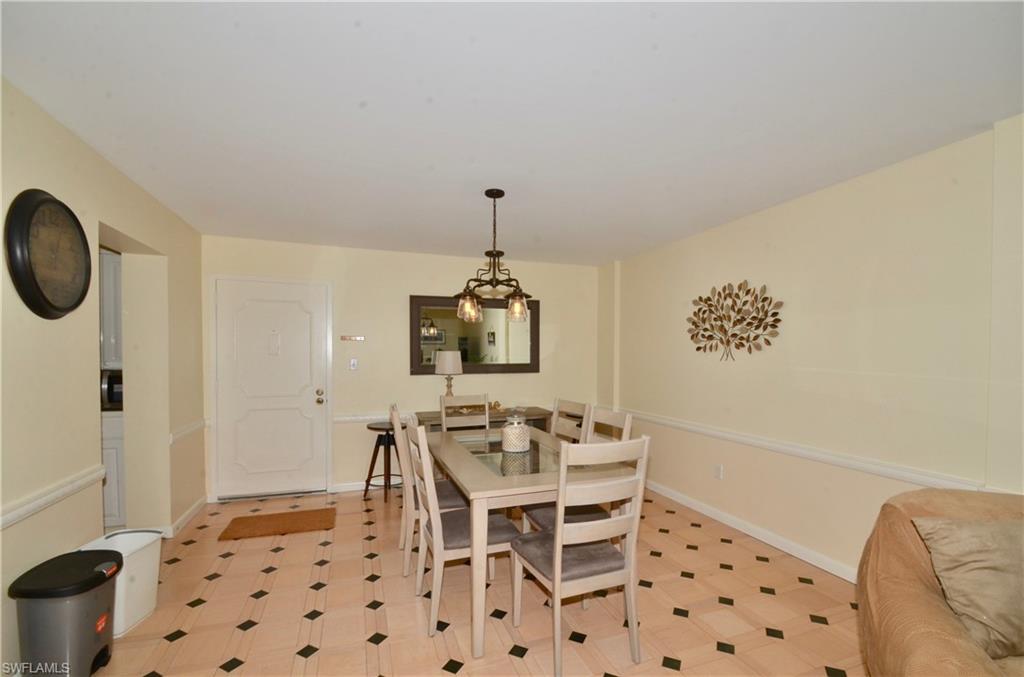 555 Park Shore Dr B-309 Property Photo 5