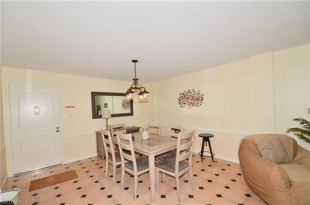 555 Park Shore Dr B-309 Property Photo 7