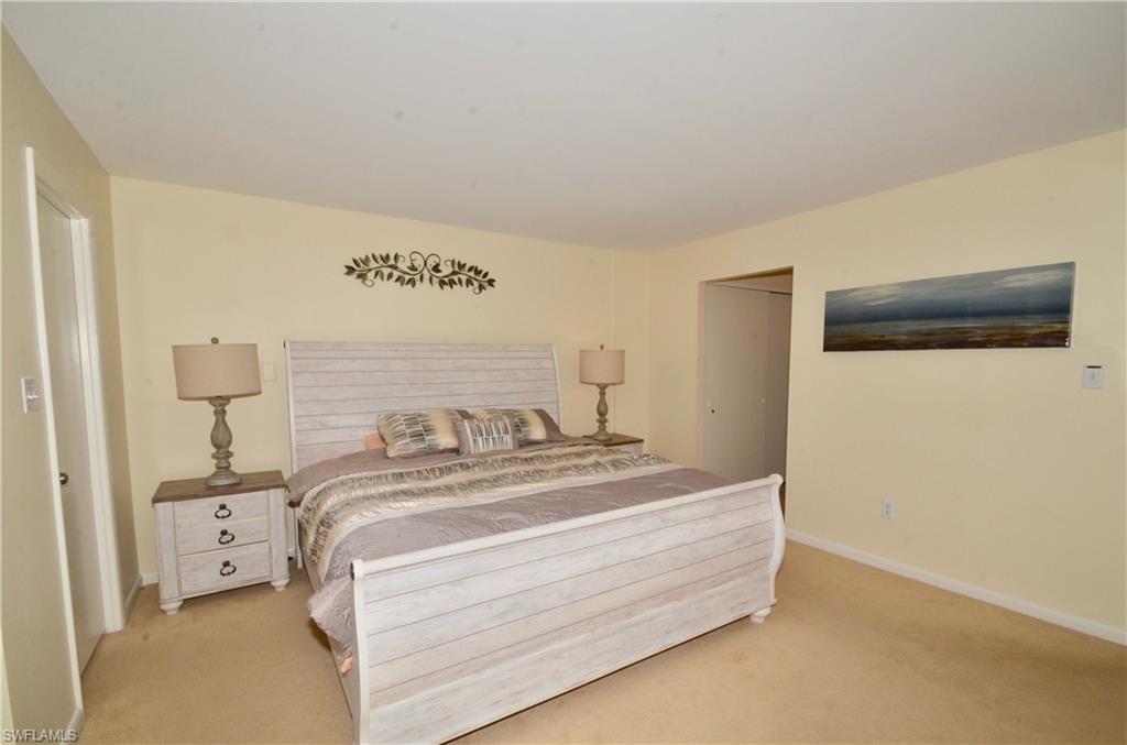555 Park Shore Dr B-309 Property Photo 12