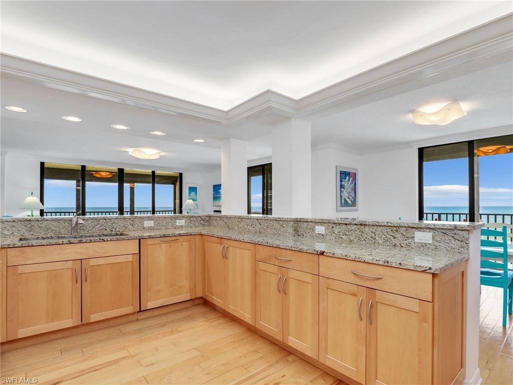 10851 Gulf Shore Dr 605 Property Photo 9