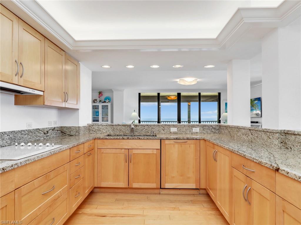 10851 Gulf Shore Dr 605 Property Photo 10