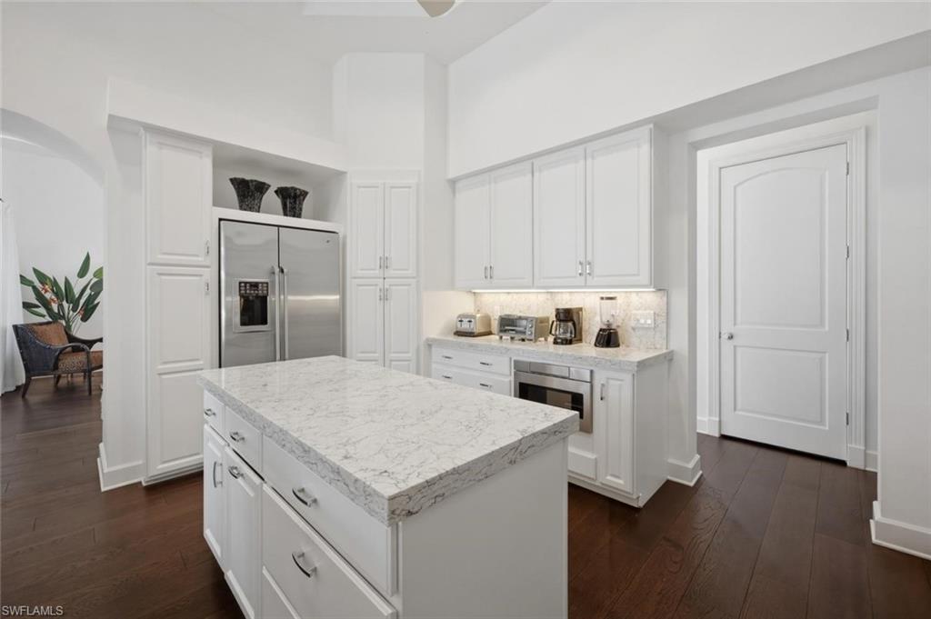 2540 Half Moon Walk Property Photo 12
