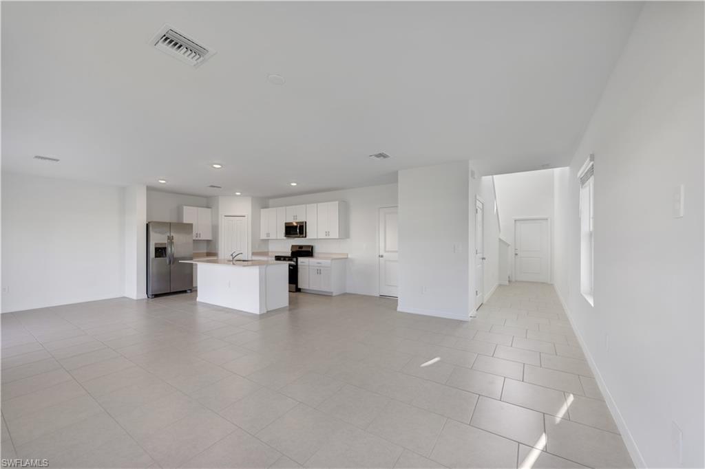 4050 San Felice Ln Property Photo 8