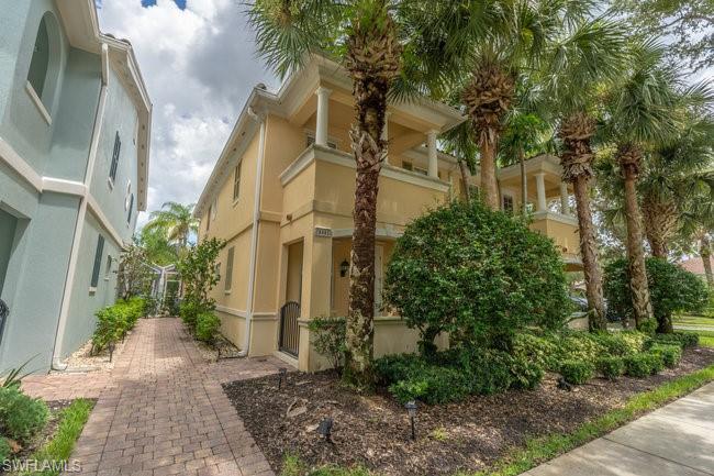 28495 Villagewalk Blvd Property Photo 4
