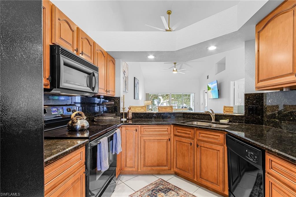 760 Wiggins Lake Dr 206 Property Photo 8