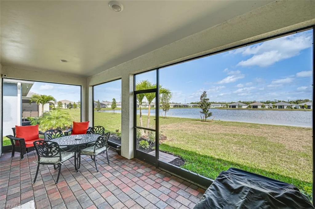 226020221 Property Photo 24