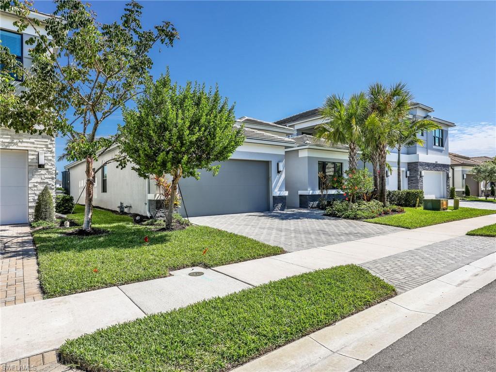12779 Woodbury Dr Property Photo 3