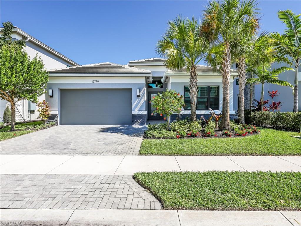 12779 Woodbury Dr Property Photo 4