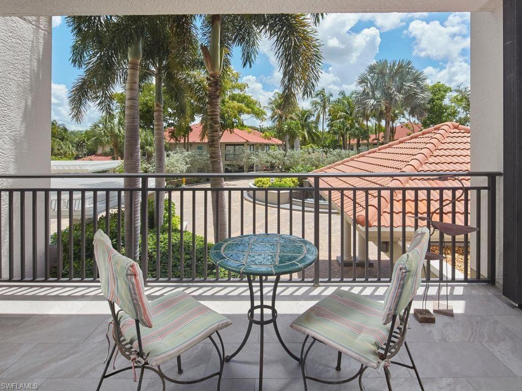 7225 Pelican Bay Blvd 203 Property Photo 18
