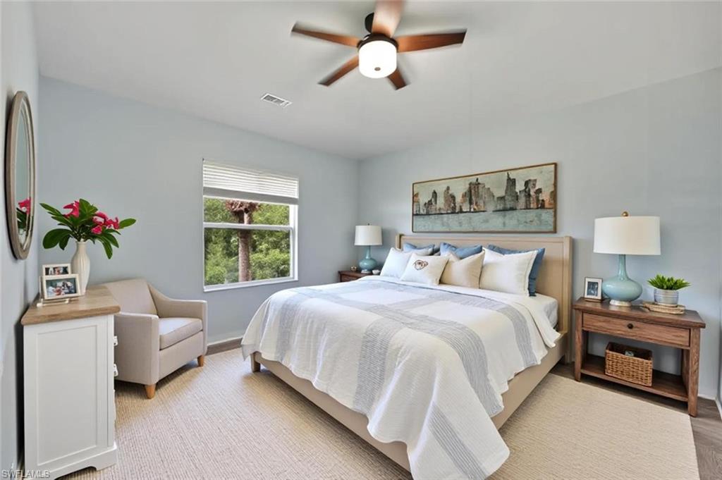357 Robin Hood Cir 202 Property Photo 3