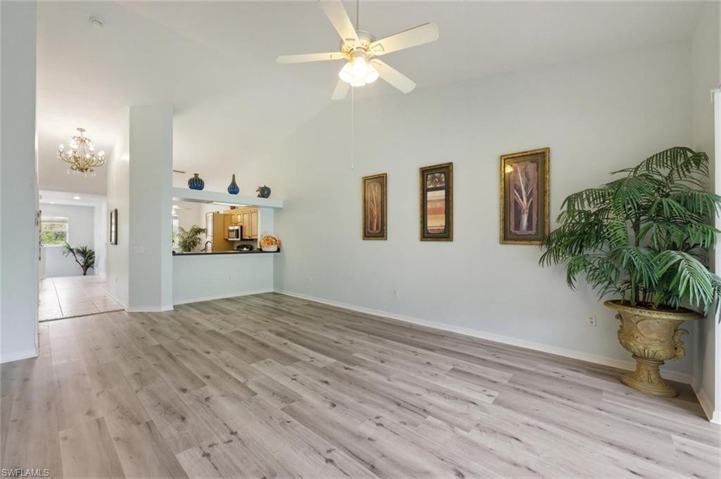 357 Robin Hood Cir 202 Property Photo 5