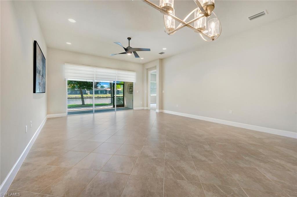 28496 Burano Dr Property Photo 7