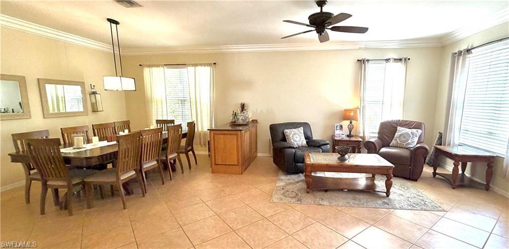 8364 Laurel Lakes Blvd Property Photo 8