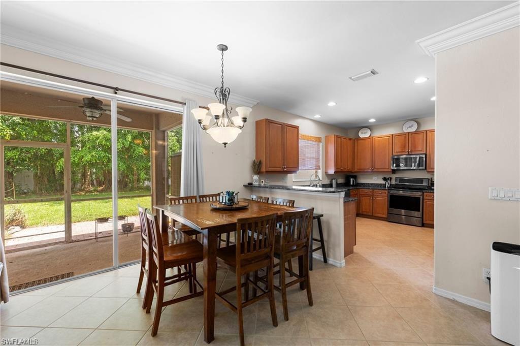 8364 Laurel Lakes Blvd Property Photo 12