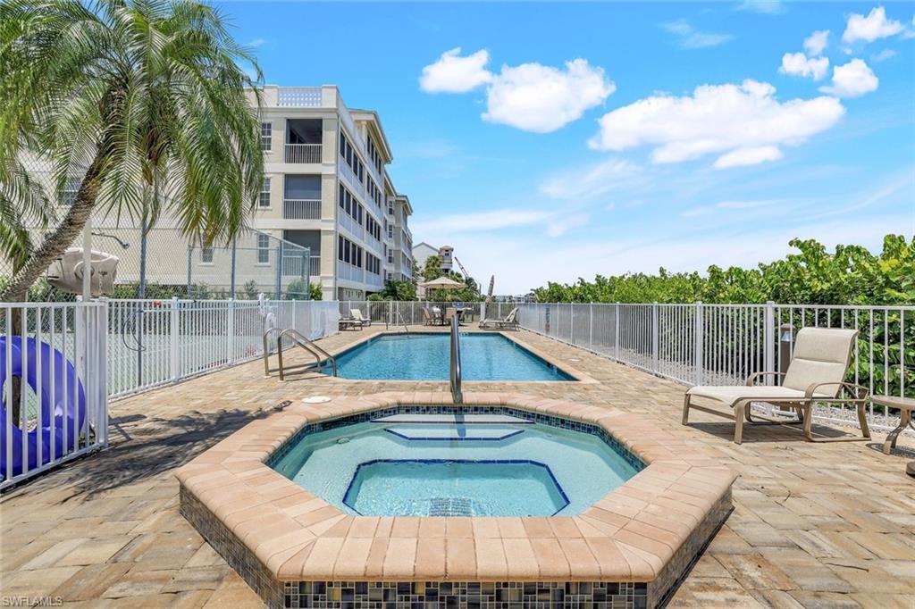 9380 Gulf Shore Dr 102 Property Photo 2