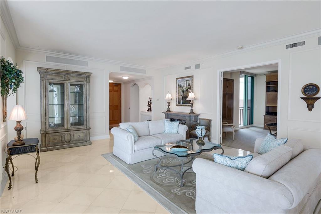 960 Cape Marco Dr 1702 Property Photo 8