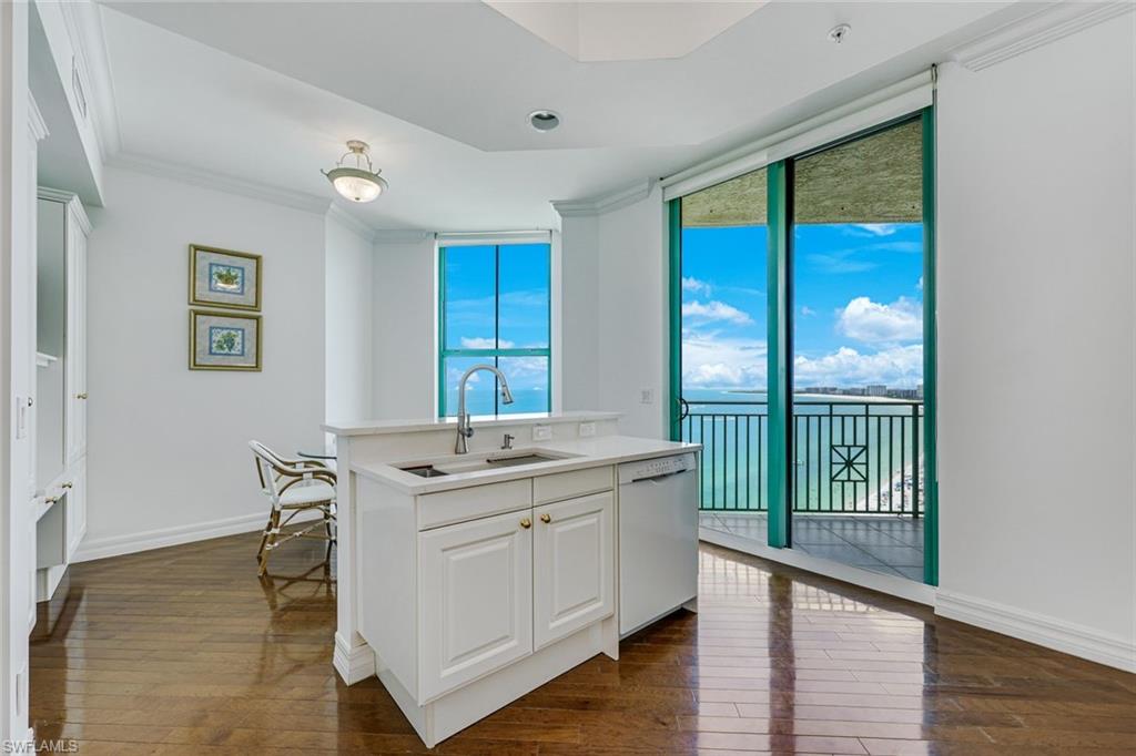 960 Cape Marco Dr 1702 Property Photo 16
