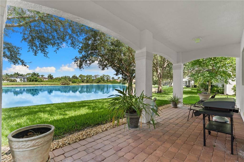 2075 Par Dr Property Photo 6