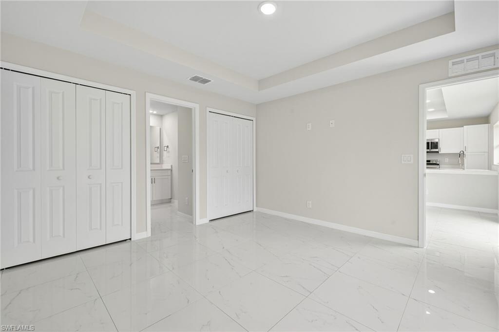 569 Aspen Ave S Property Photo 7