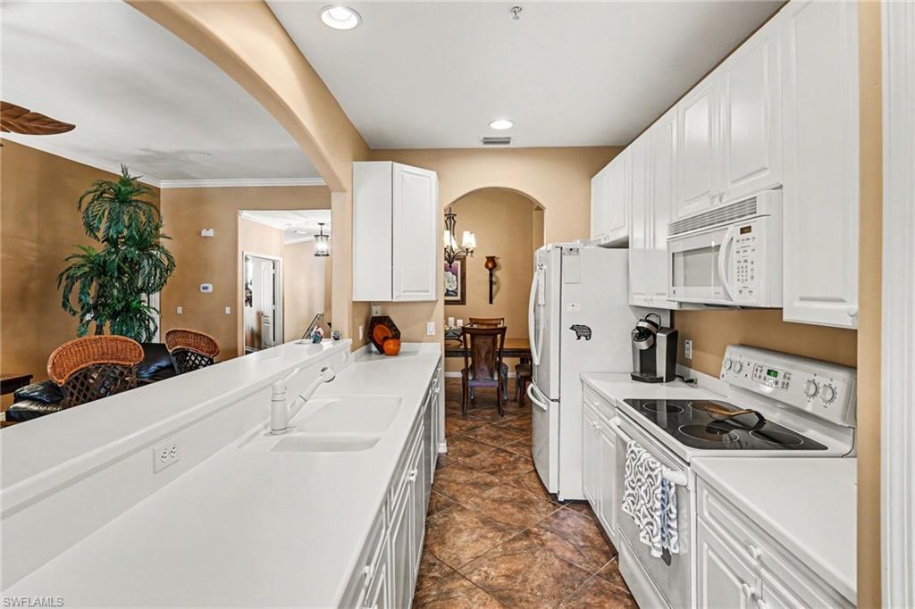 1230 Sweetwater Ln 2208 Property Photo 13