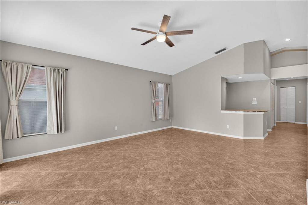 9836 Luna Cir F-204 Property Photo 3