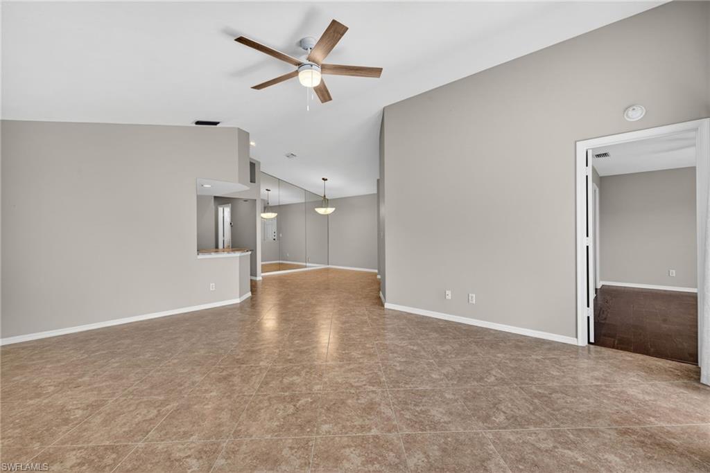 9836 Luna Cir F-204 Property Photo 5